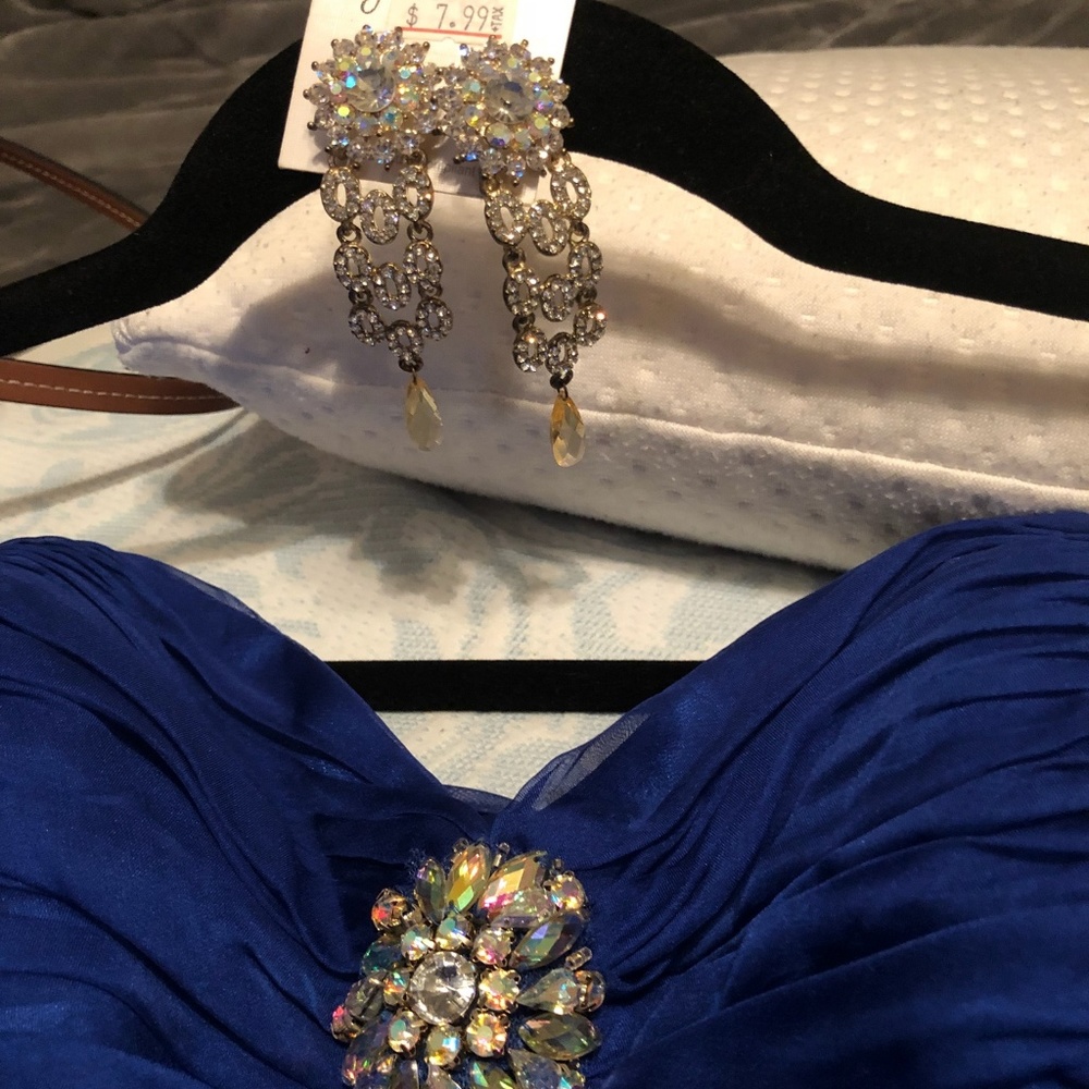 Prom Dress - Picture 5 of 7